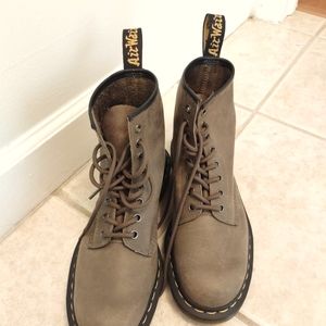 Doc Martens, Army Green US 9M US 10L